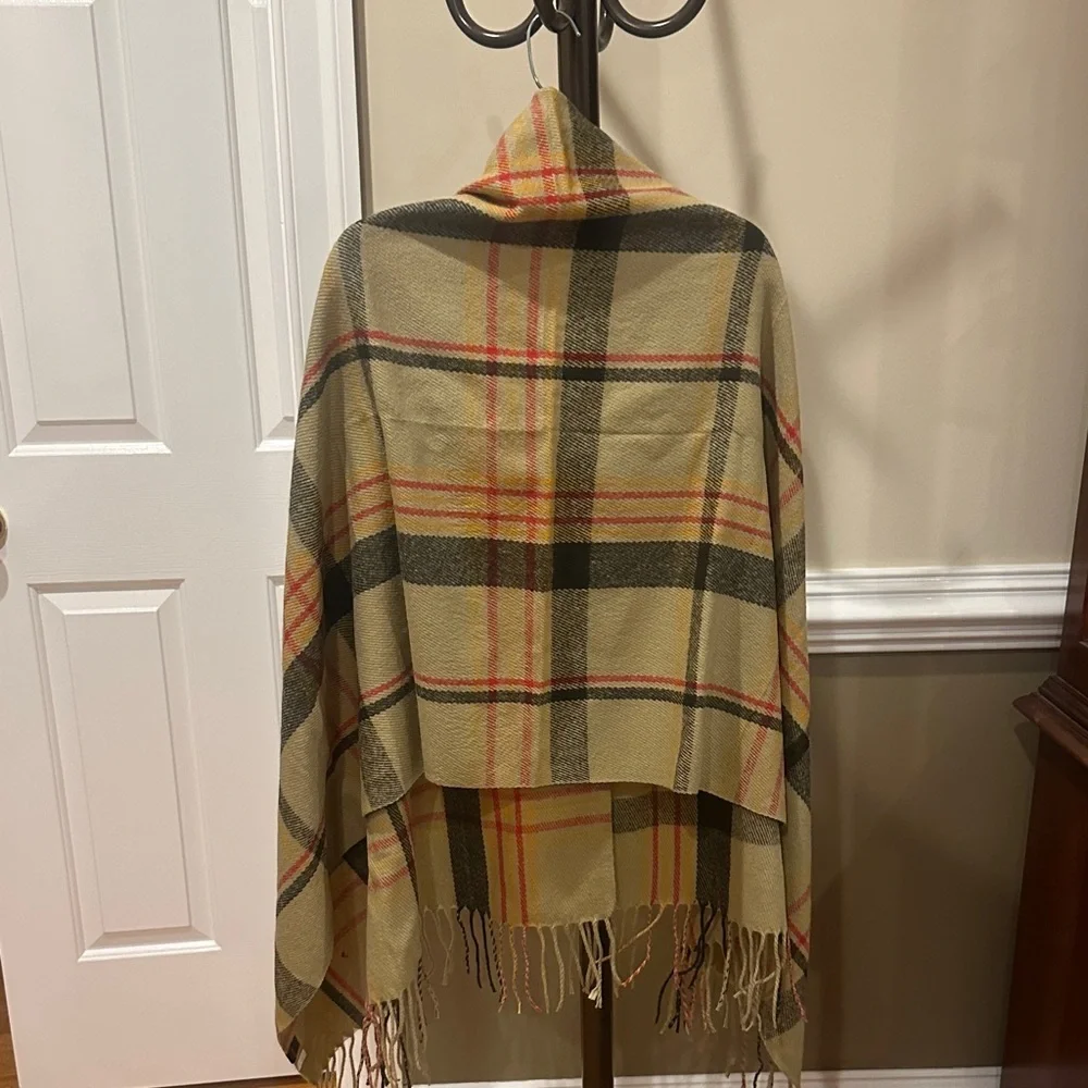 Elegant Plaid Button-Up Wrap